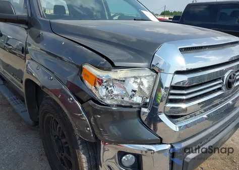 2017 Toyota Tundra Sr5 5.7L V8 из США, поврежденный, VIN 5TFEW5F17HX217047